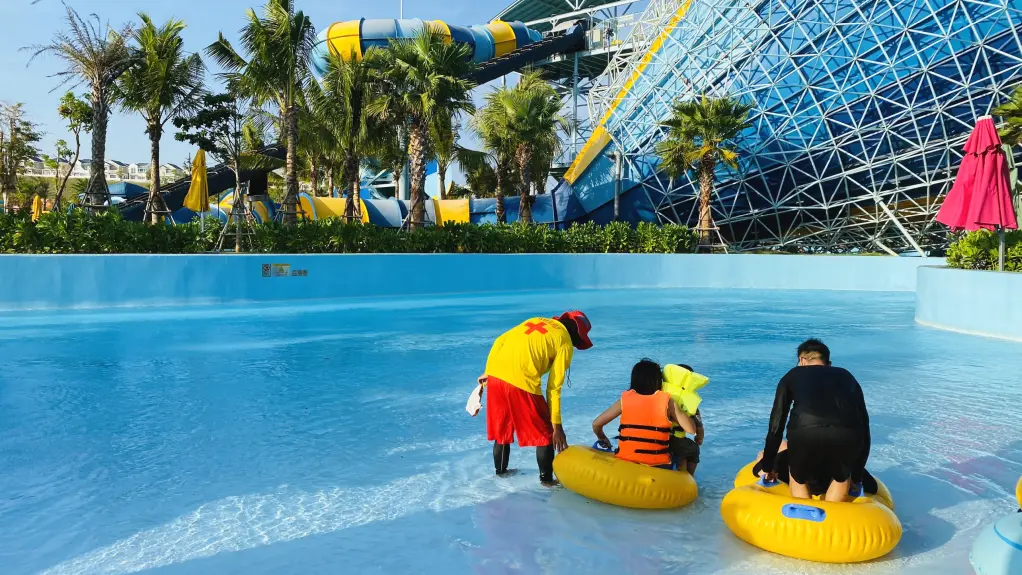 Dòng sông vô tận Wonderland Water Park