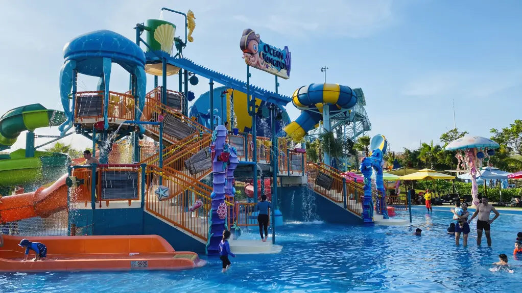Tháp đại dương Wonderland Water Park